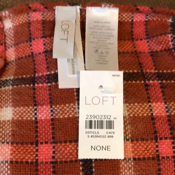 🆕 Great for Fall 🍂🍁 Multi-colored Infinity Scarf - Picture 5 of 5